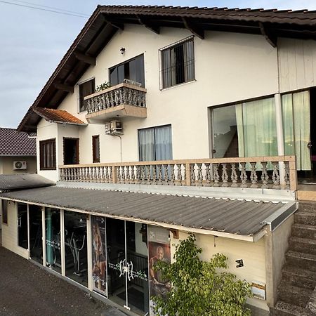 Hospedaria Da Salete Treze Tílias 外观 照片